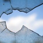 Top Signs You Need Emergency Window Repair Services Now